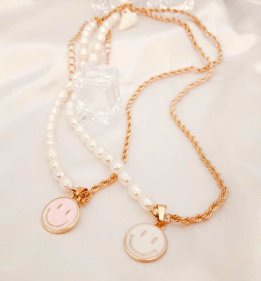 Smiling Face Pendant Necklace Baroque Pearl Necklace - UntamedEgo LLC.